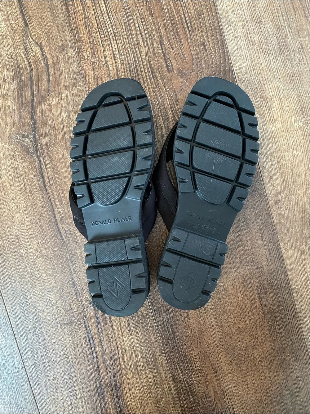 Black Chunky Flip Flops